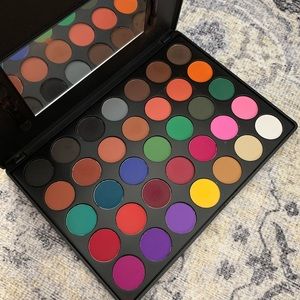 Morphe: 35C Palette